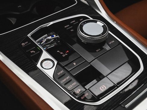 Used 2024 BMW X6 M60i image 31