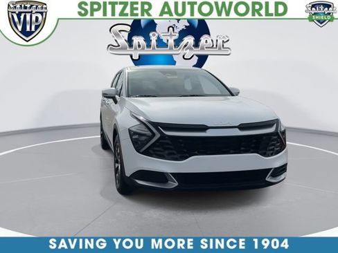 Certified 2023 Kia Sportage EX image 3