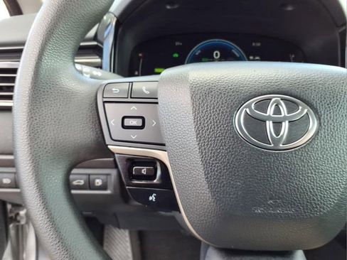 Certified 2025 Toyota Camry LE FWD image 19