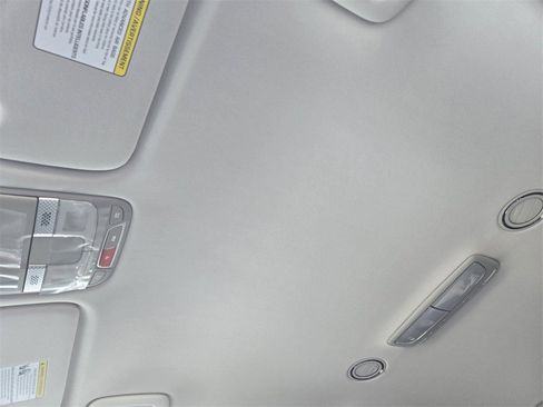 New 2025 Kia Telluride LX image 18