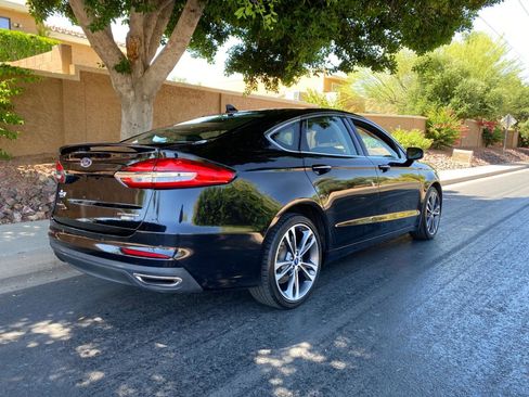 Used 2020 Ford Fusion Titanium AWD/4WD image 5