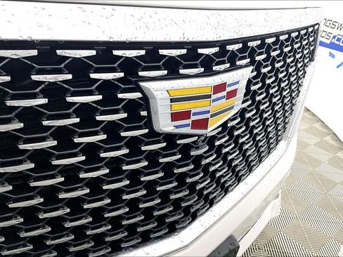 Used 2021 Cadillac Escalade ESV Luxury AWD/4WD image 24