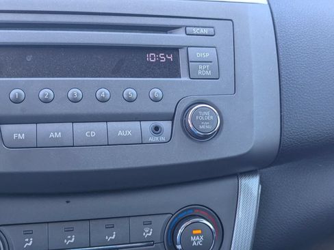 Used 2014 Nissan Sentra SR FWD image 19