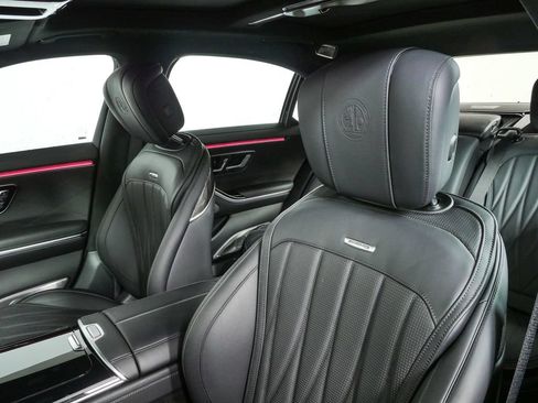 Used 2025 Mercedes-Benz S 63 AMG S image 9