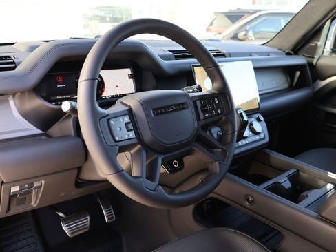 New 2026 Land Rover Defender 110 OCTA image 12