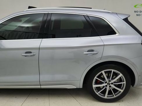 Used 2025 Audi SQ5 Prestige AWD/4WD image 11