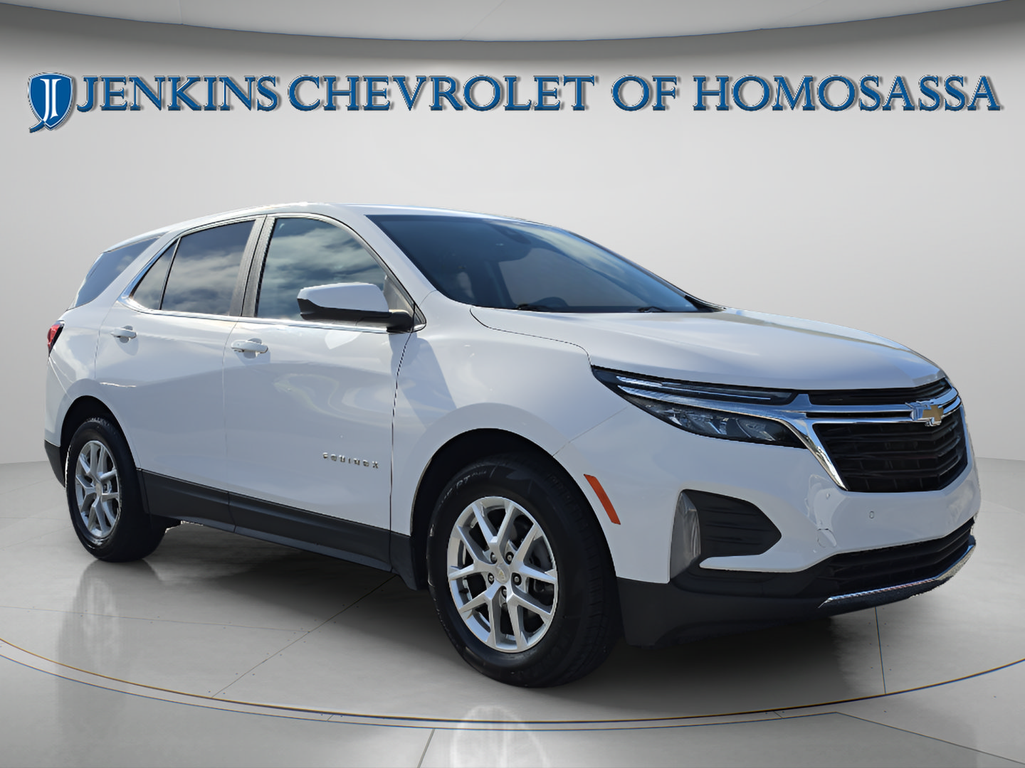 Used 2024 Chevrolet Equinox LT FWD image 1
