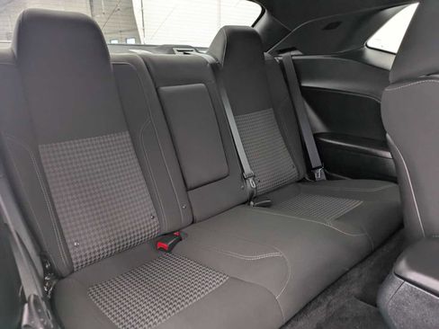 Used 2018 Dodge Challenger R/T image 20