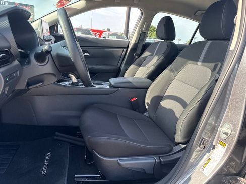 Used 2025 Nissan Sentra SV FWD image 15