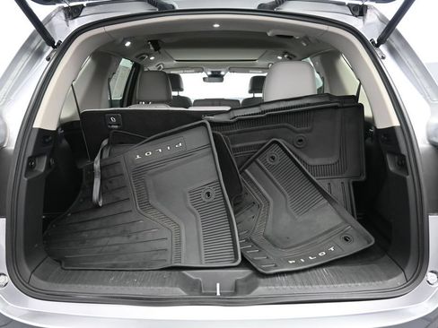 Certified 2023 Honda Pilot Touring image 23