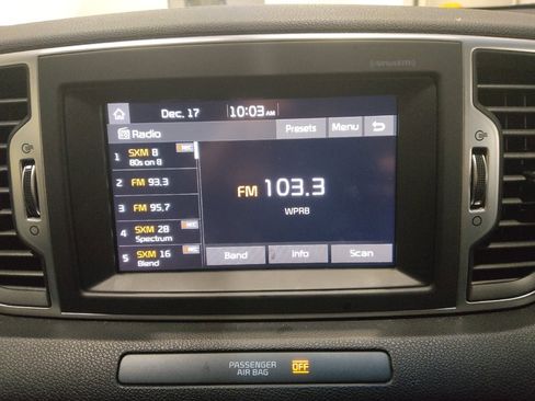 Used 2018 Kia Sportage EX image 25