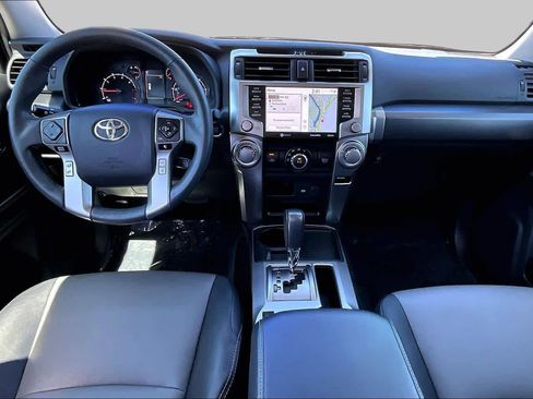 Used 2022 Toyota 4Runner SR5 Premium w/ Moonroof Package RWD image 15