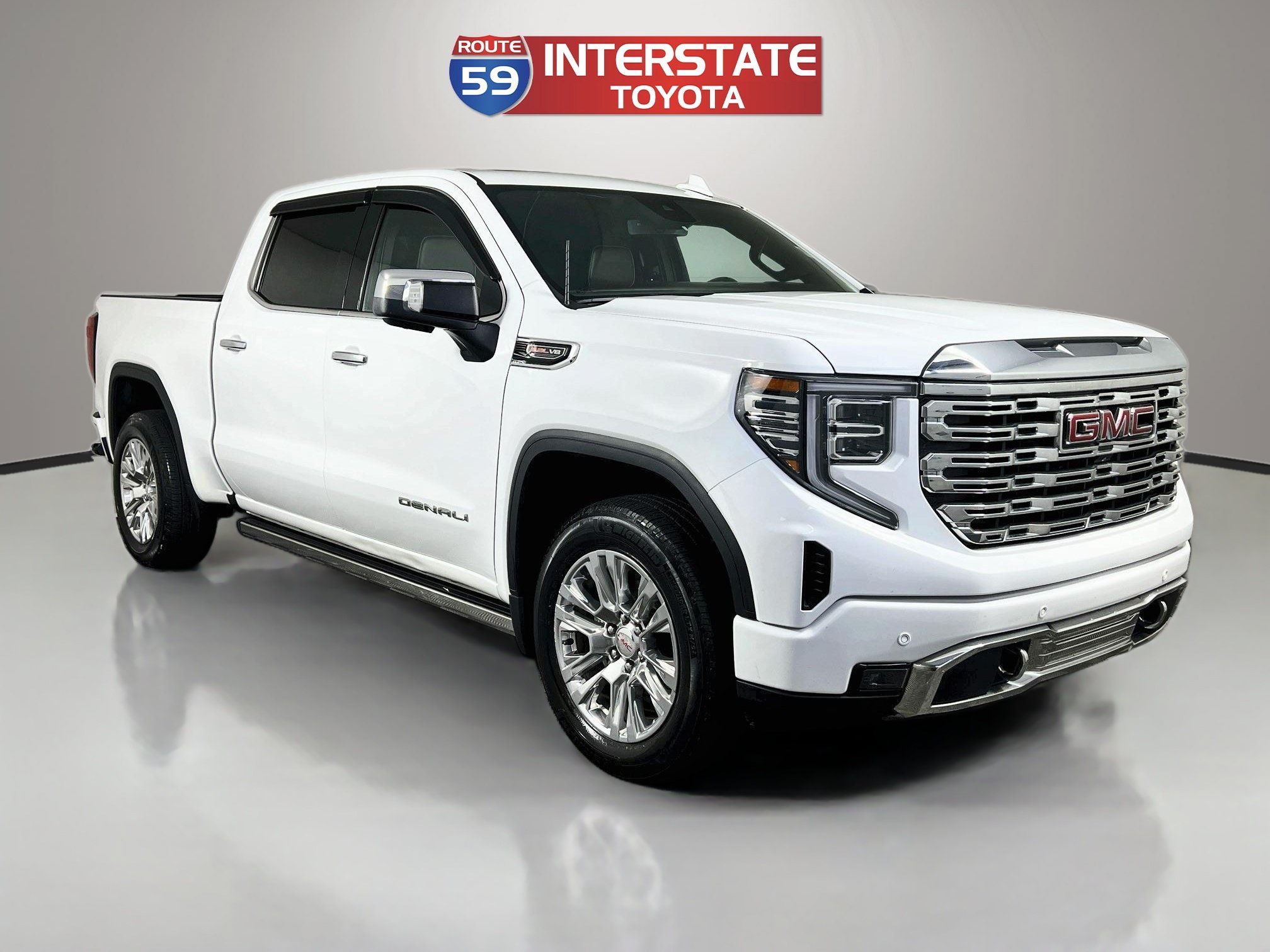 Used 2023 GMC Sierra 1500 Denali AWD/4WD image 1