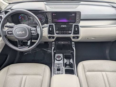 Used 2022 Kia Sorento SX image 16