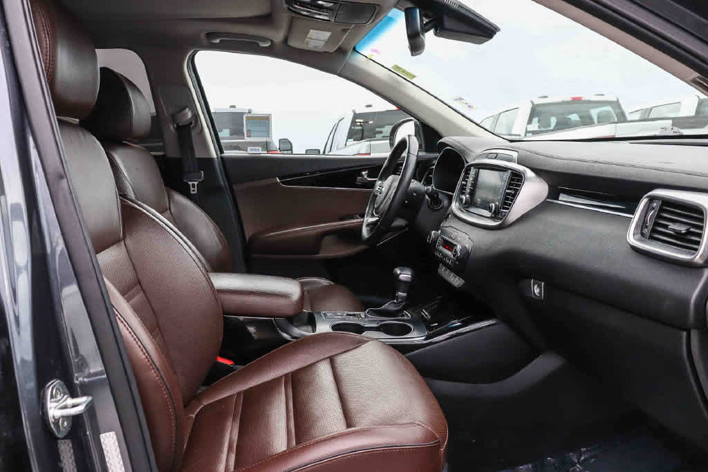 Used 2020 Kia Sorento SX FWD image 16