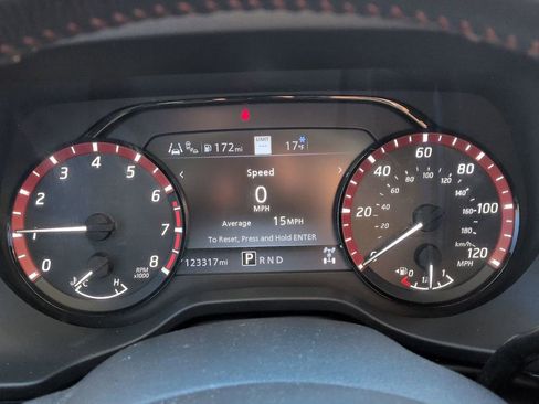 Used 2020 Nissan Titan PRO-4X image 17