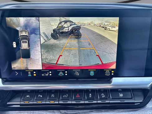 Used 2023 Chevrolet Silverado 1500 LTZ w/ Technology Package AWD/4WD image 29