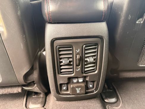 Used 2024 Dodge Durango GT AWD/4WD image 26