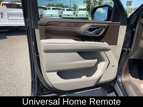 Used 2021 Chevrolet Tahoe LT w/ LT Signature Plus Package image 11