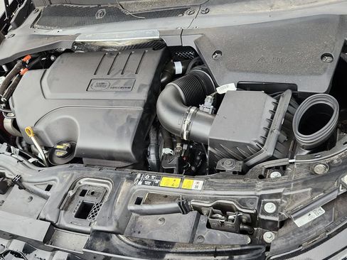 Used 2025 Land Rover Discovery Sport S AWD/4WD image 9