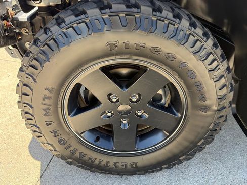 Used 2012 Jeep Wrangler Rubicon AWD/4WD image 11