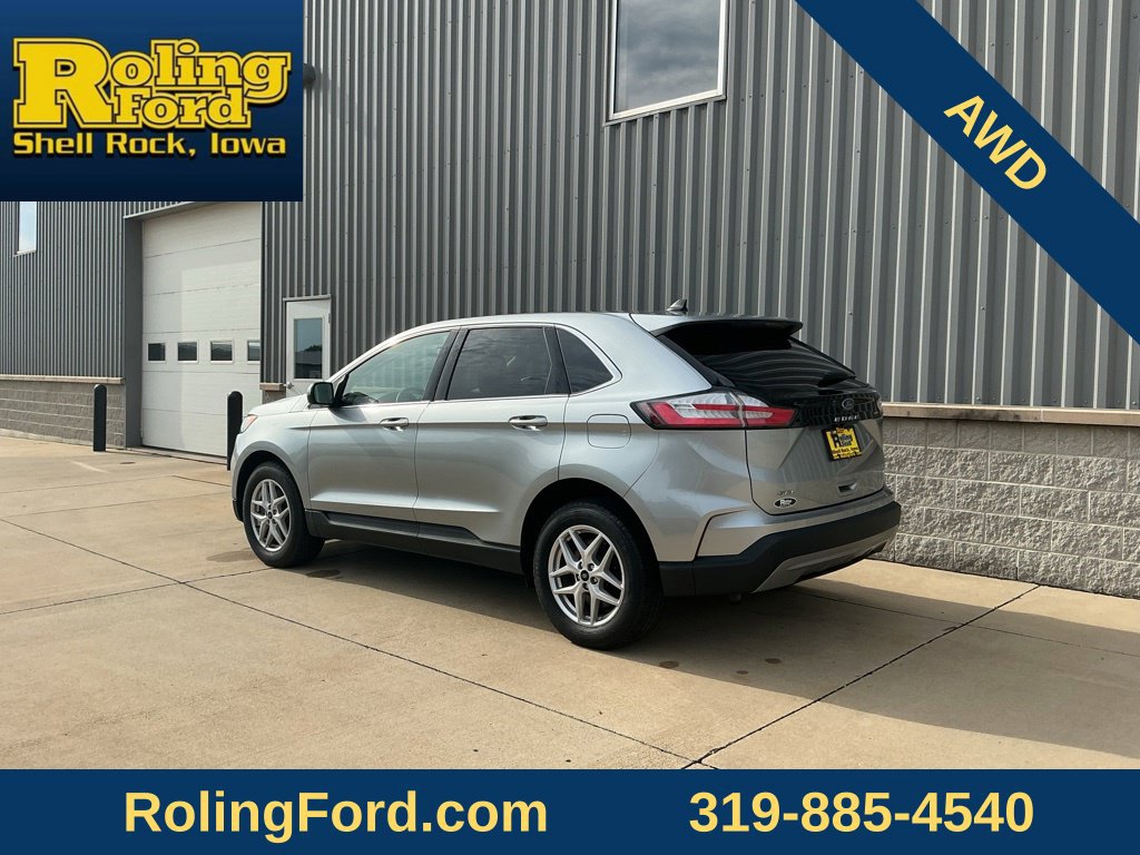Used 2024 Ford Edge SEL w/ Convenience Package AWD/4WD image 3
