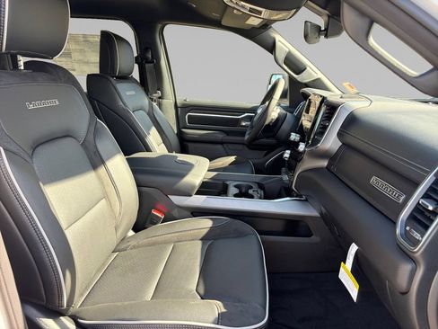 New 2026 RAM 1500 Laramie AWD/4WD image 17