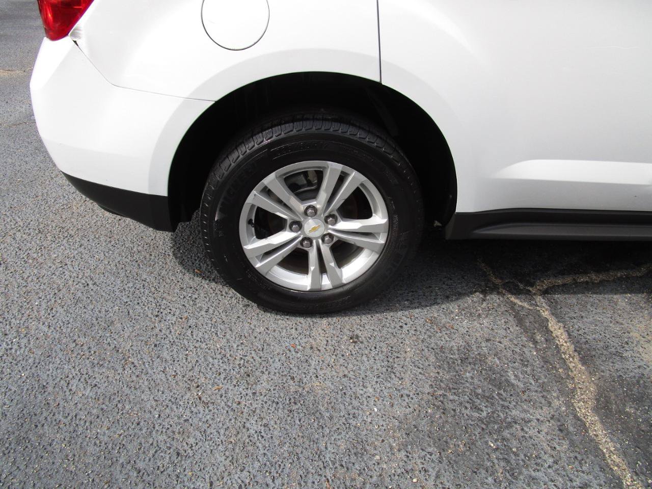 Used 2013 Chevrolet Equinox LT FWD image 23