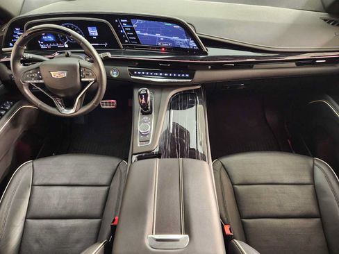 Used 2023 Cadillac Escalade ESV Sport w/ LPO, ONYX Package RWD image 4