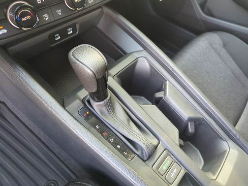 Certified 2025 Honda Accord SE image 27