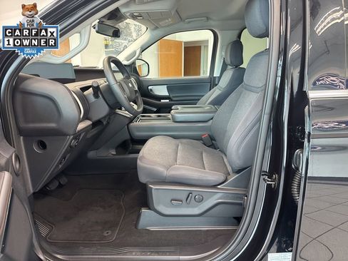 Used 2025 Ford Expedition Max Active AWD/4WD image 11