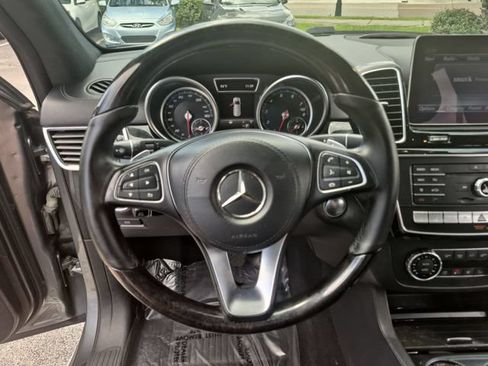 Used 2019 Mercedes-Benz GLS 450 4MATIC image 12