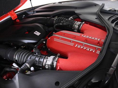 Certified 2025 Ferrari 12Cilindri image 5