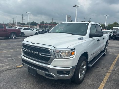 Used 2023 RAM 1500 Big Horn AWD/4WD image 3