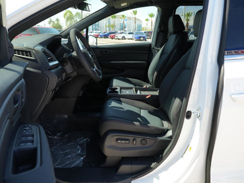 New 2026 Honda Odyssey Sport-L image 16