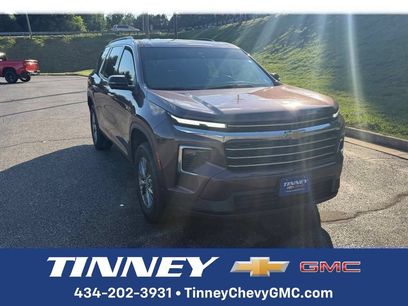 Used 2024 Chevrolet Traverse LT w/ LPO, Floor Liner Package