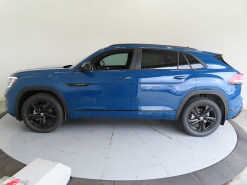 New 2026 Volkswagen Atlas Cross Sport SEL R-Line AWD/4WD image 8