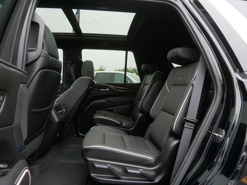 Used 2024 Cadillac Escalade Premium Luxury w/ Touring Package AWD/4WD image 21