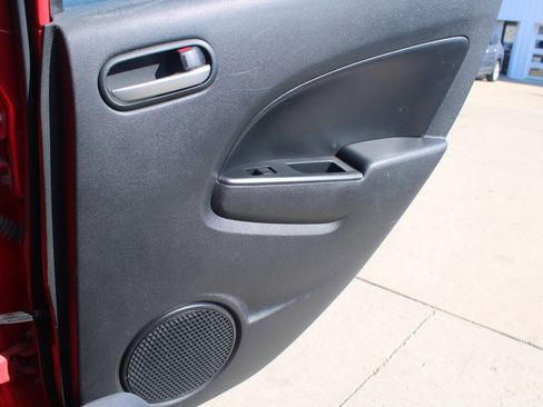 Used 2014 MAZDA MAZDA2 Sport image 6