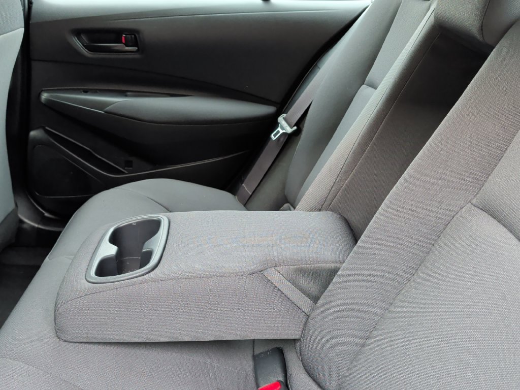 Used 2025 Toyota Corolla LE FWD image 33