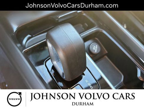 Used 2023 Volvo XC60 B5 Core w/ Climate Package image 19