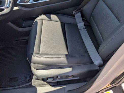 New 2026 Chevrolet Equinox LT w/ Convenience Package II AWD/4WD image 22