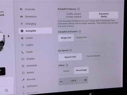 Used 2021 Tesla Model Y Long Range image 27