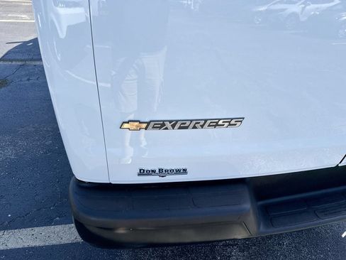 Used 2025 Chevrolet Express 2500 Extended w/ Driver Convenience Package RWD image 31