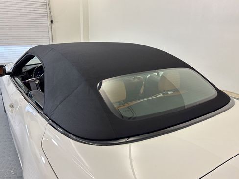 Used 2023 BMW 430i Convertible w/ M Sport Package image 32