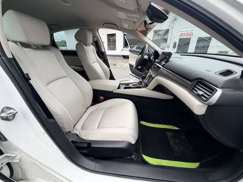 Used 2018 Honda Accord LX image 46
