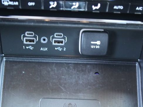 Used 2023 Jeep Grand Cherokee L Laredo AWD/4WD image 34