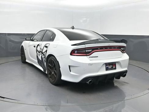Used 2018 Dodge Charger R/T Scat Pack RWD image 3