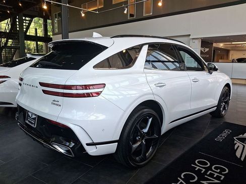 New 2026 Genesis GV70 2.5T Sport Prestige AWD/4WD image 4