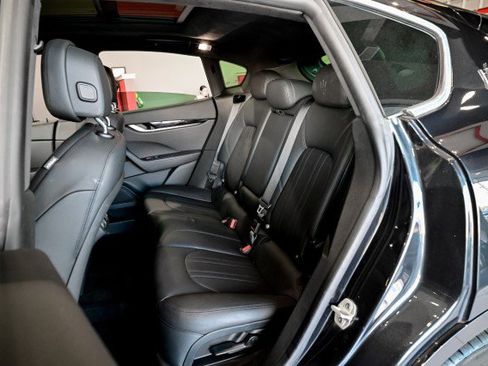 Used 2022 Maserati Levante GT image 20